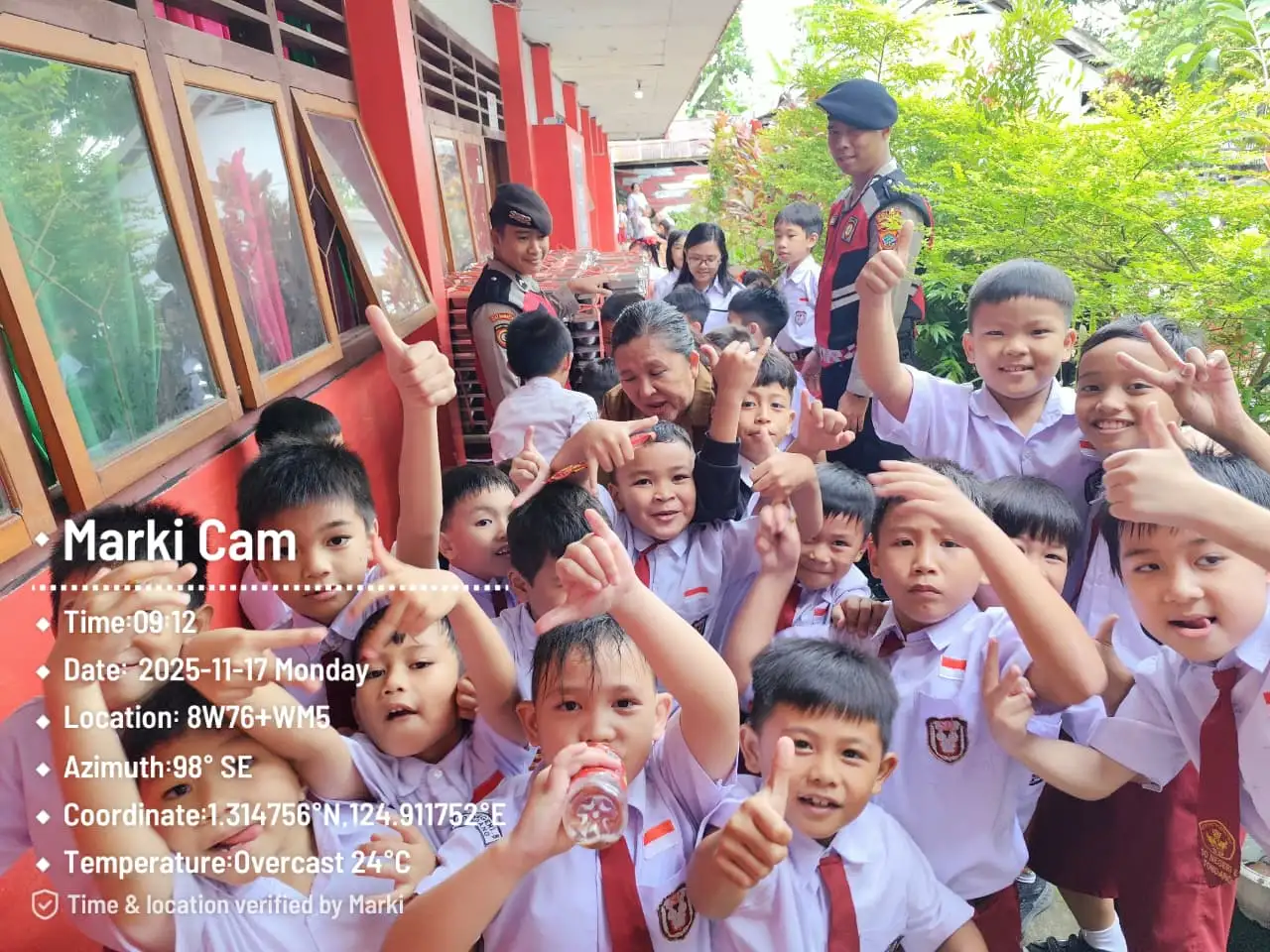 Satuan Samapta Polres Minahasa Semakin Dekat dengan Anak-Anak Lewat Sosialisasi di SDN 8 Tondano